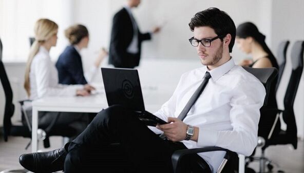 arụ ọrụ nkịtị dị ka ihe kpatara lumbar osteochondrosis